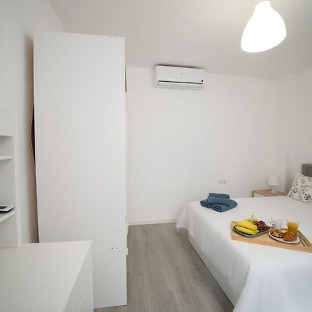 1 Room Playa Pedregalejo マラガ エクステリア 写真